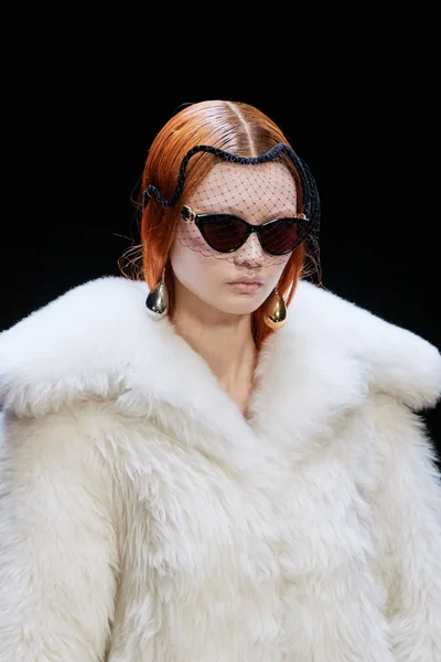 Look 5